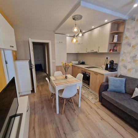 Brand New Luxury Flat In The City Center Warna Exterior foto