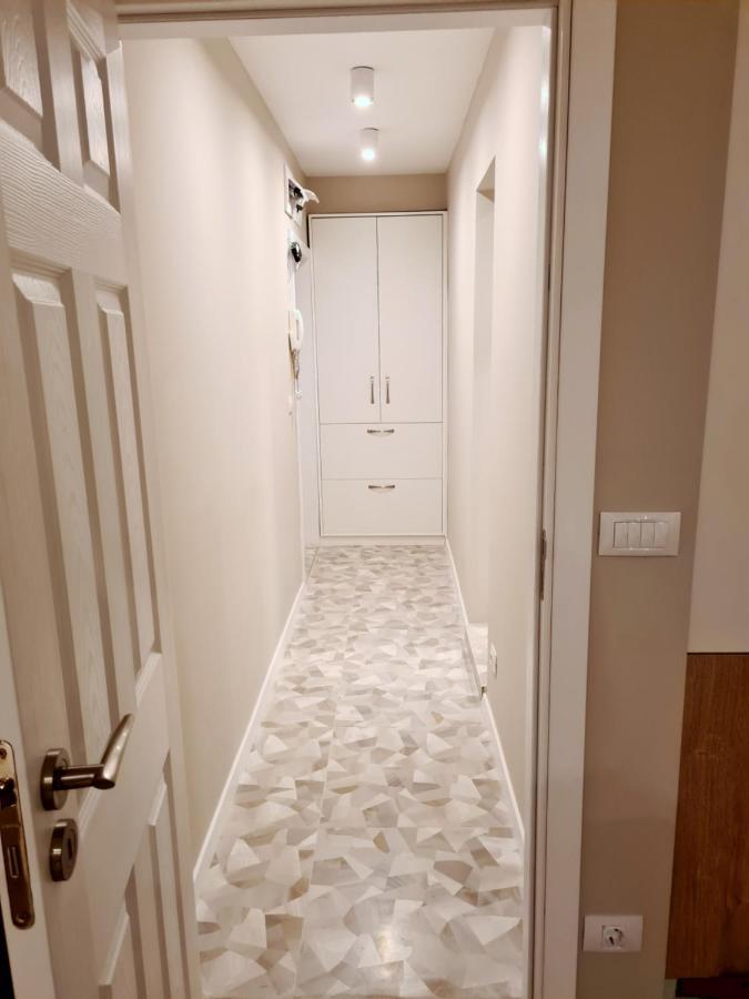 Brand New Luxury Flat In The City Center Warna Exterior foto