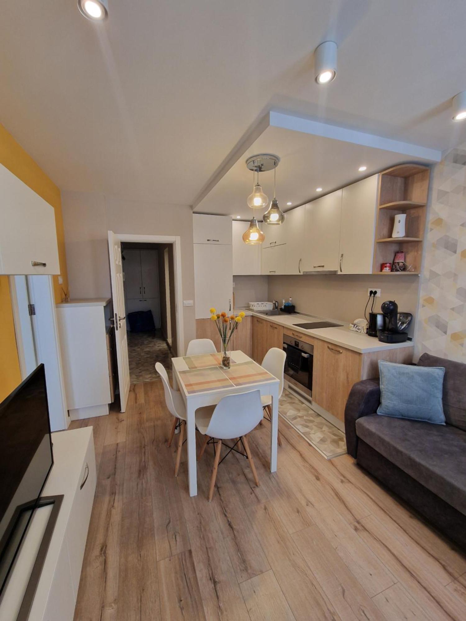 Brand New Luxury Flat In The City Center Warna Exterior foto